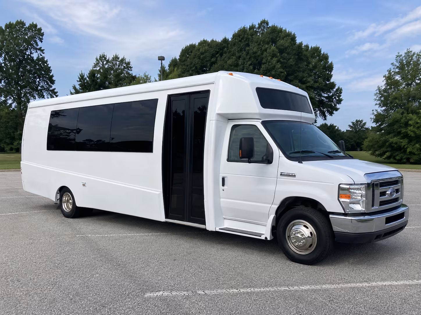 auburn 18 passenger party bus