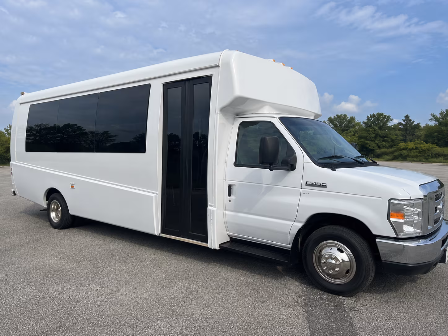 auburn night out party bus rental