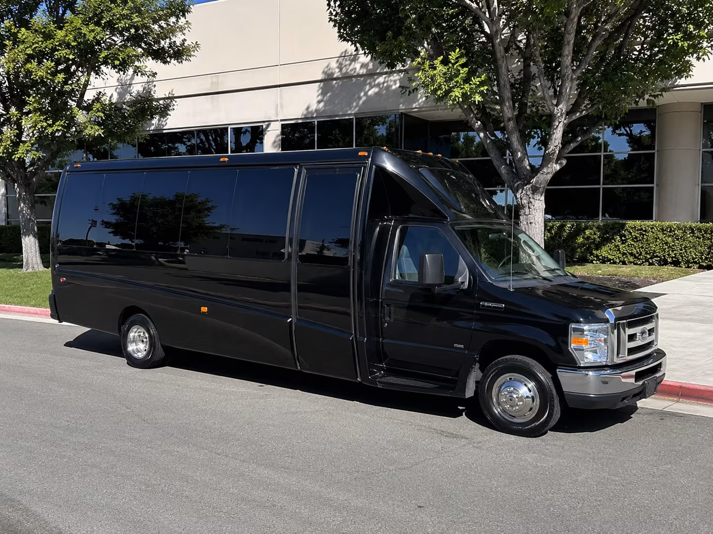 auburn sporting event party bus rental