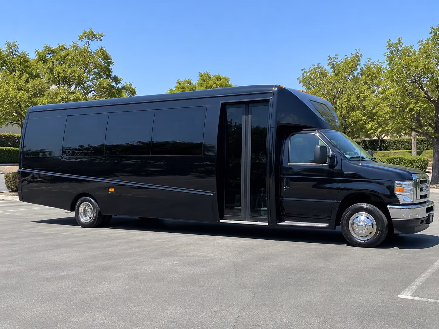 minibuses for auburn prom groups who want a comfortable ride