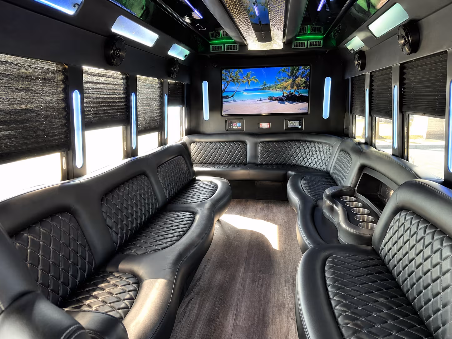party buses to mariners and kraken games for auburn fan groups